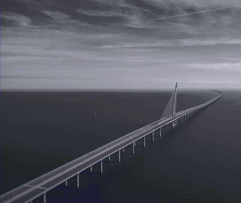 The Sheikh Jaber Al-Ahmad Causeway reaching across the bay